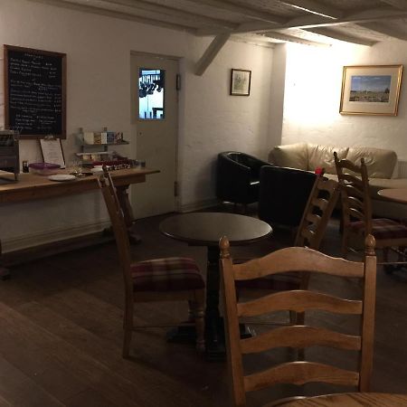 Llangeview Lodge Ebbw Vale Buitenkant foto